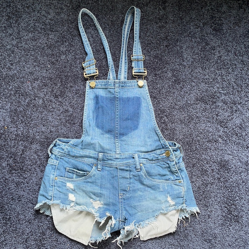BlankNYC overalls size 24 short shorts stripe